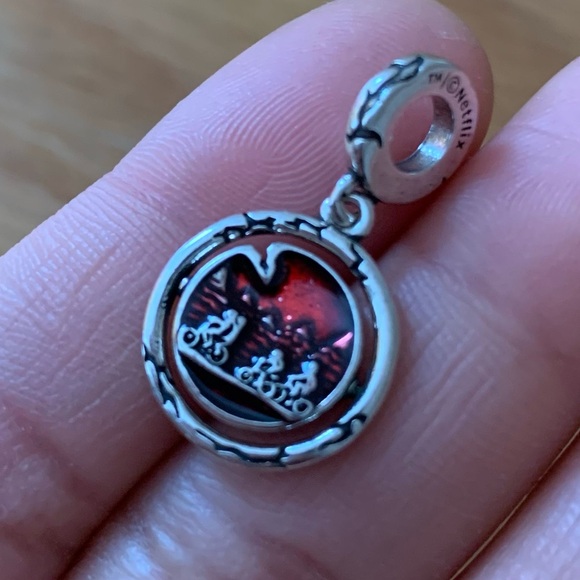 NWOT Stranger Things Glow-in-the-dark Upside Down Dangle Charm Sterling Silver - Picture 13 of 15